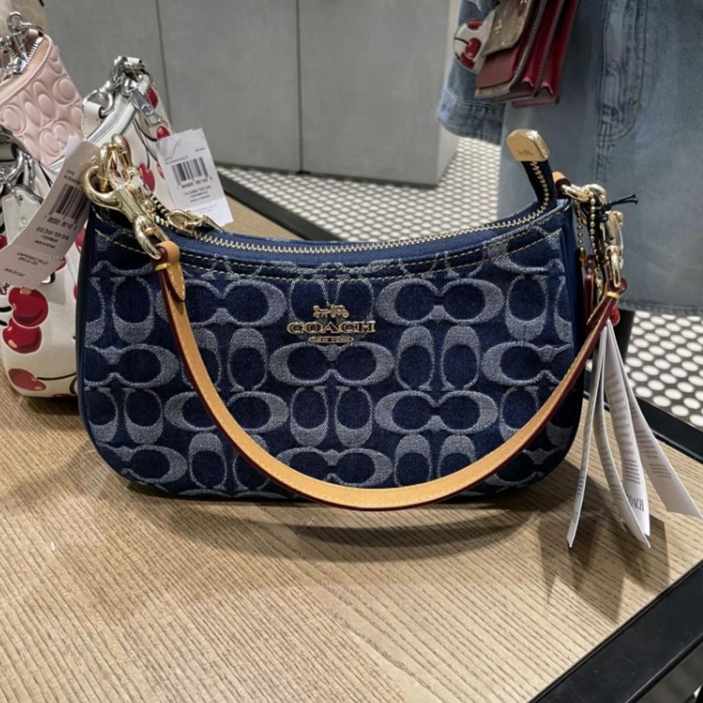 Coach CAF82 Denim/Natural Teri Shoulder Bag Signature Denim Outlet